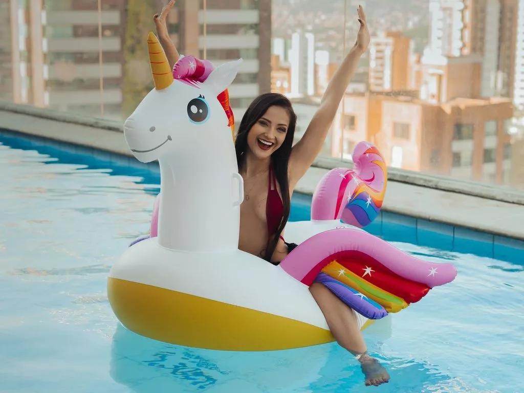 SarithaBroun's avatar